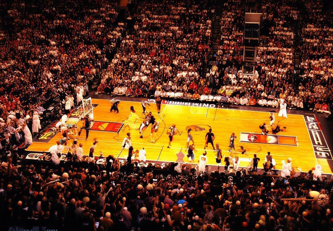 2009年NBA湖人热火巅峰对决回顾：科比韦德传奇对决